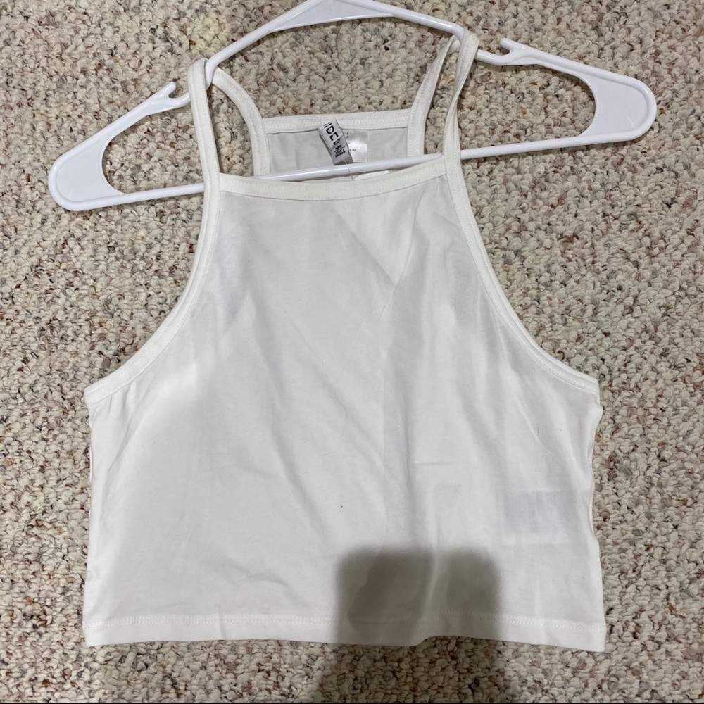 Crop top - Picture 4 of 4